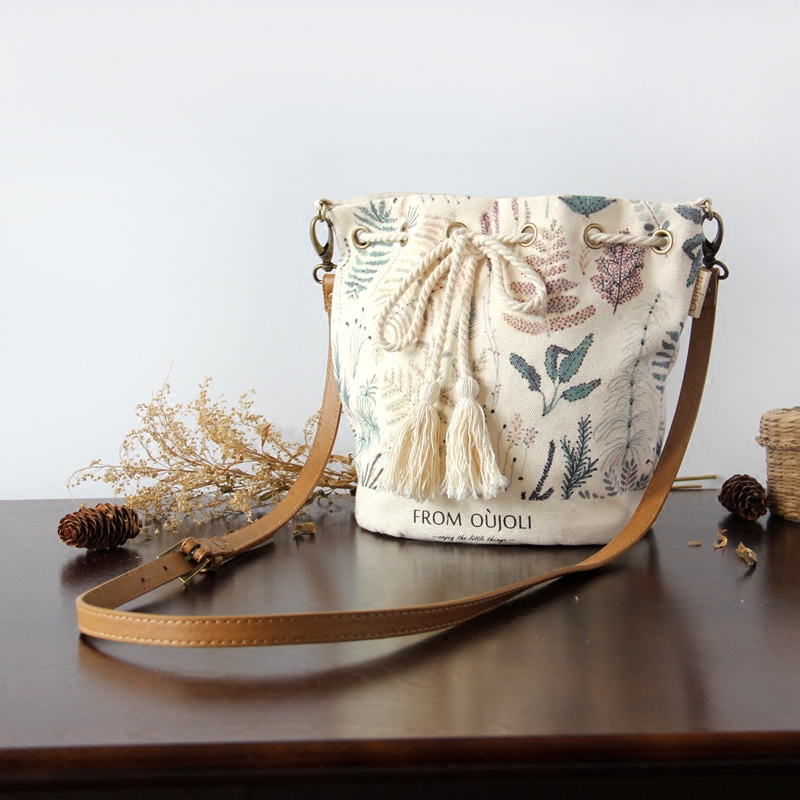 Oujoli吾尤粒B0153清新植物系印花可爱水桶包帆布女生小包斜挎包,淘宝优惠券,粉丝福利购,淘宝优惠卷