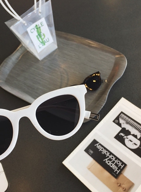 复古白色框女墨镜原宿风网红同款