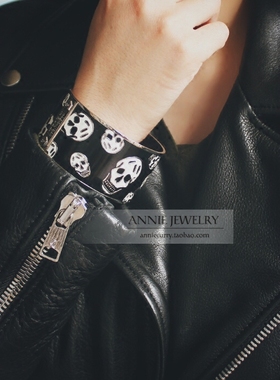 鬼才设计镇店骷髅宽手镯