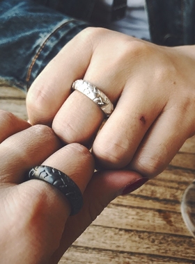 KORKEN日韩简约百搭钛钢情侣戒指