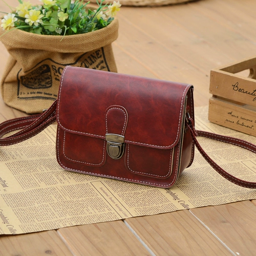 Небольшая сумка, универсальная сумка через плечо, небольшая дизайнерская сумка на одно плечо, коллекция 2021, тренд сезона, в западном стиле