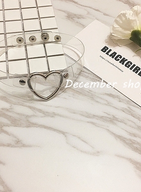 软妹心形铆钉黑色项链短款项圈