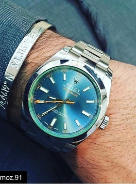 凹刻经纬度数字钛钢简约风手镯