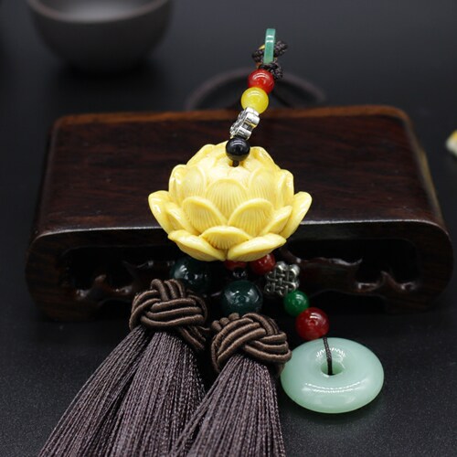 汽车挂件饰品莲花车用品车内挂水晶苹果装饰保平安符车载掉坠 - 图0