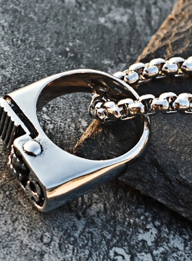 日韩风打火机钛钢挂件学生毛衣链