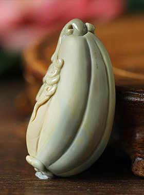大师级手工雕刻喜庆风阿拉善彩玉