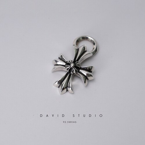 David studio 925纯银双层十字架情侣款潮流朋克机车十字花吊坠 - 图1