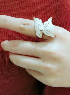 超美白色招饰品包邮超仙狐狸镶银