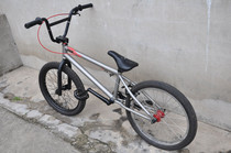 Full-bearing BMX Street-style complete vehicle