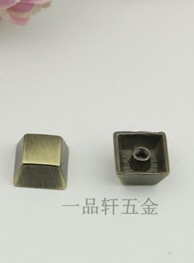 箱包皮具五金配件皮包全铜水桶钉脚钉 方形面螺丝 包包手袋脚钉