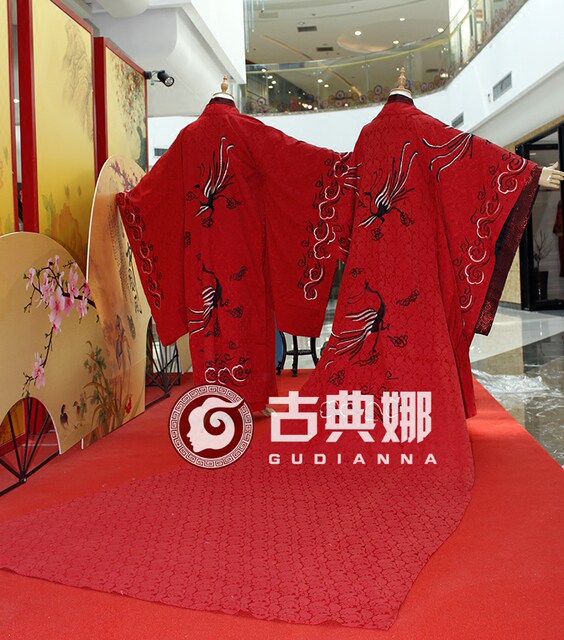 Couple and Bride Chinese Style Festive Han Dynasty Wedding Clothes