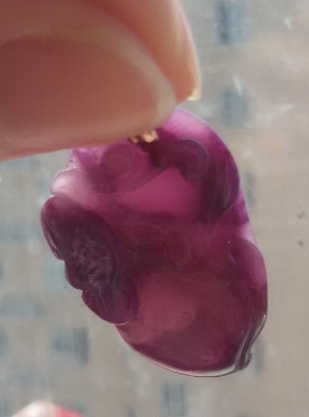 珠宝玫瑰金舒俱来苏纪石雕刻件