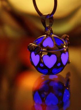 彩色玻璃紫色浪漫心形夜光项链