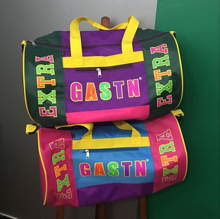 GASTN原創設計 90年代摩登復古霹靂撞色電音原宿滑板 手提斜挎包