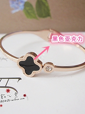 幸运草钛钢饰品手环