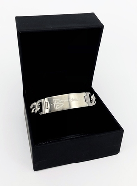 霸能圆弧牛仔宽版亚银钛钢手链