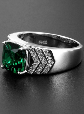 潮男祖母尖晶镀金绿宝石单身戒指