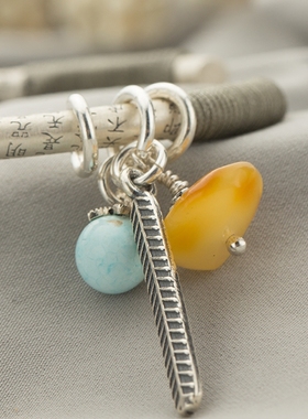 原创天然蜜蜡绿松石银饰礼物手镯