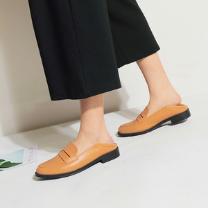 英伦学院风复古平底单鞋