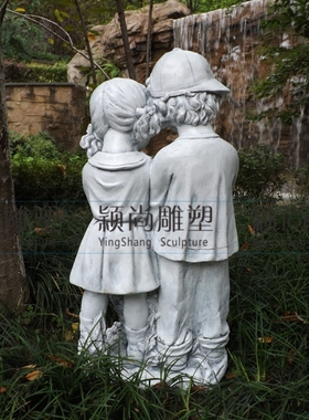 田园风草坪花篮小情侣装饰摆件