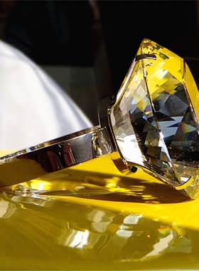 水晶圣诞节礼物钻石大戒指道具