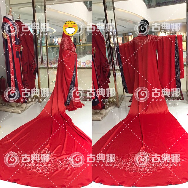 Classical Chinese style bride Hanfu wedding festive costume