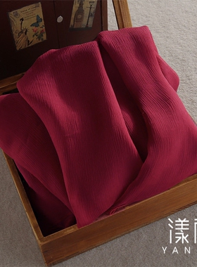 褶皱酒红色顺纡围脖防晒披肩丝巾