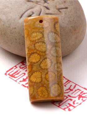 天然珊瑚玉方牌毛衣链挂饰吊坠