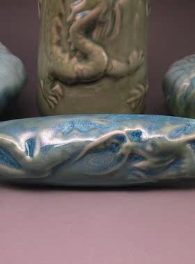 美术陶瓷双龙戏珠摆件