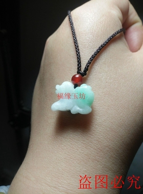 翡翠挂件立体生肖狗吊坠