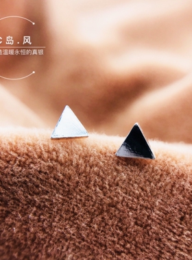 小众百搭设计感几何三角形耳钉
