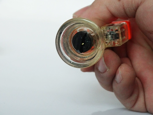 Творческий ветрозащитный более легкий личный надувный фейгарный брызговик с брызги с брызги с помощью высокотемпературного сварного газа Электронный зажигалка