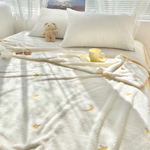 毛毯被子珊瑚绒夏季薄款办公室午休盖毯儿童午睡披肩沙发毯空调毯