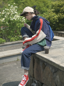 白线流/薄款防晒衫女学院风连帽撞色拼接夹克外套宽松慵懒棒球服