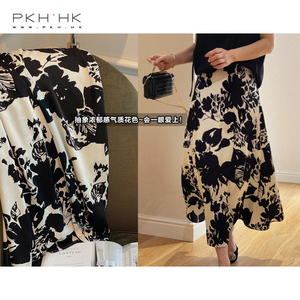 PKH.HK特夏上新 敲美流畅感 对大梨子友好大裙摆抽象印花半裙