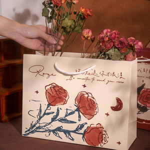 网红玫瑰与她礼品袋 ins浪漫节日通用花束礼物袋大容量手提纸袋子
