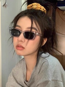 Jennie同款联名高级感长方形猫眼街拍复古显脸小墨镜太阳眼镜女