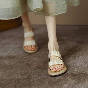 罗马凉鞋女鞋子夏天2022今年新款平底舒适小众高级感女款夏季厚底