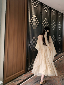 甜美TIMI新中式国风套装女夏季改良旗袍吊带裙气质斗篷上衣两件套