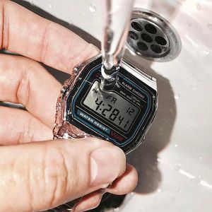 【电池用七年】卡西欧CASIO F-91W/F-84W/ A158WA 复古方块电子表