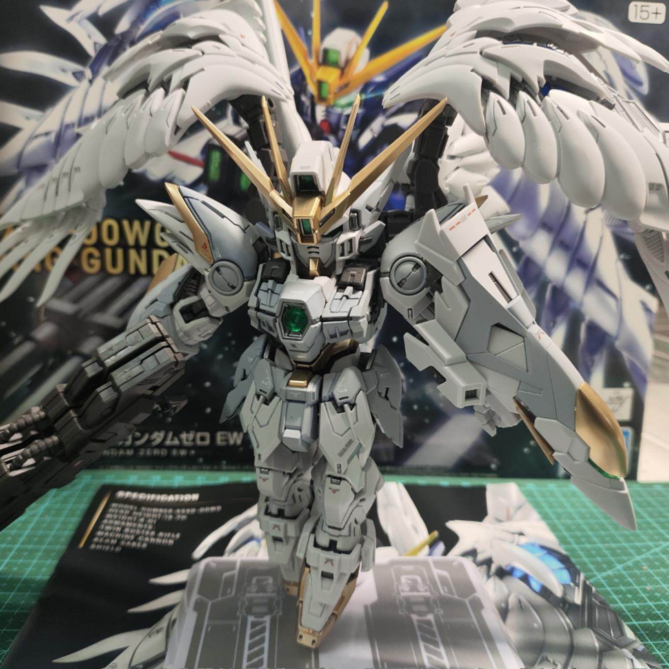 Модель сборки Bandai MGSD Feiyi Zero Type Feiyi Gundam Zero Type EW Bai Xueji с изменением цвета и выпадением волос