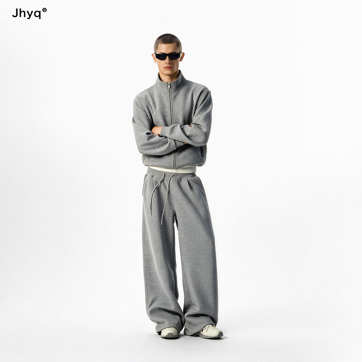 Укороченный вариант осеннего кардигана-джемпера JHYQ, выполненного по методу "три-семь точек"...