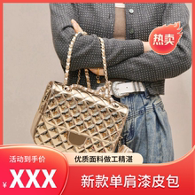24s Star Same Style Early Spring New Single Shoulder Diamond Grid Hanging Piece with Five Cornered Star Chain Lacquer Leather Bag Gold Backpack