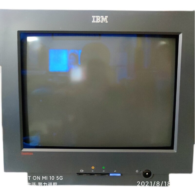 Совершенно новый 17-дюймовый элт-монитор IBM с плоским экраном, красочный и доступный в ограниченном количестве