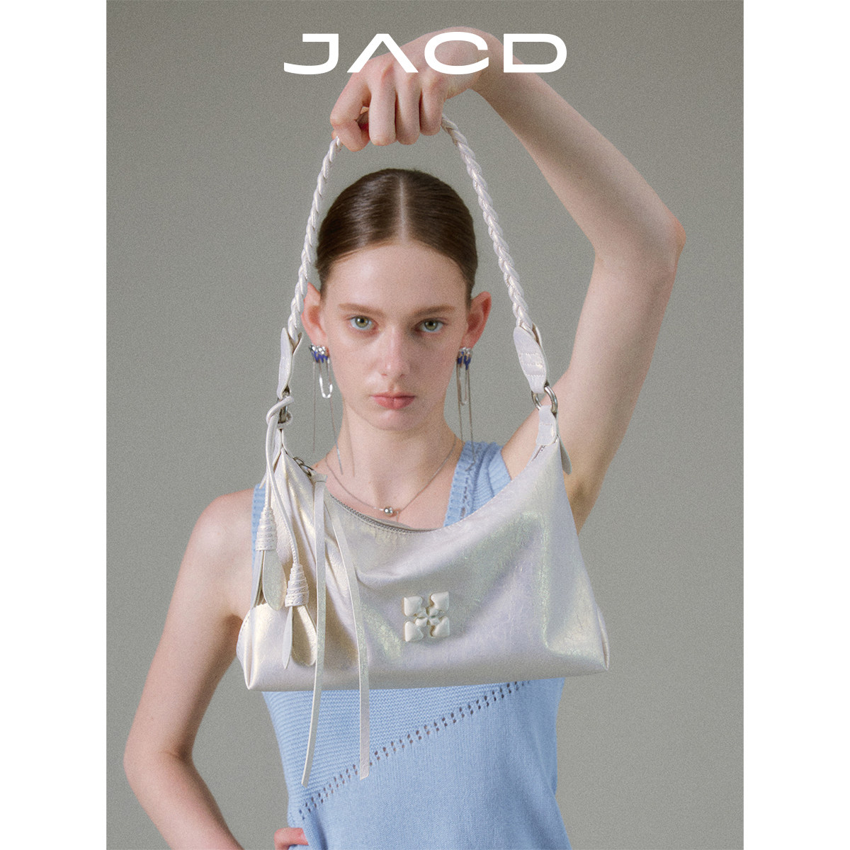 JACD [мягкое рабочее место] нишевая серебряная женская сумка для подмышек, новинка 2026 года, осенне-зимняя сумка-мессенджер на одно плечо, женская сумка