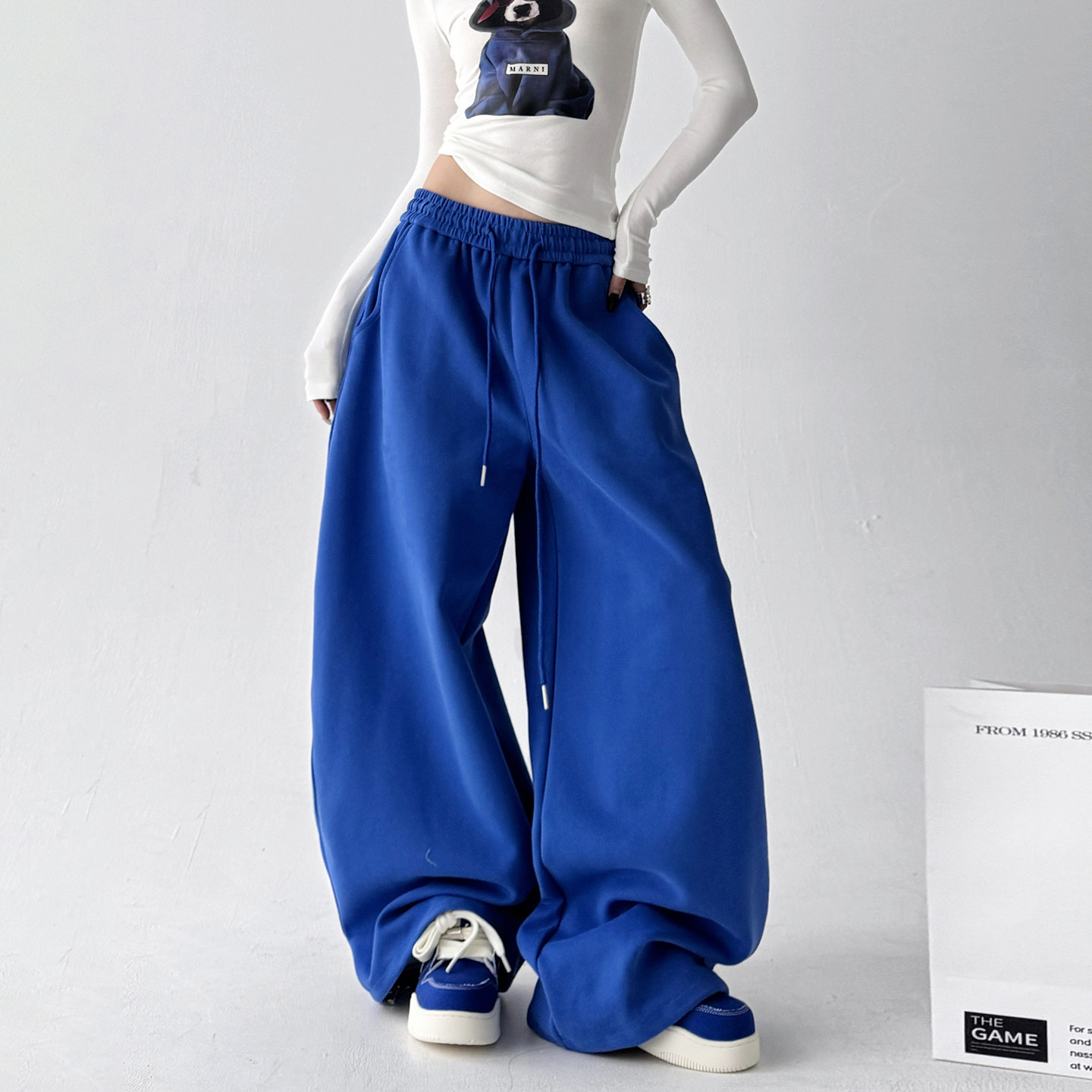 Женские спортивные штаны Klein blue, новинка весны и осени 2026 года, свободные и тонкие повседневные прямые широкие брюки с высокой талией, тренд
