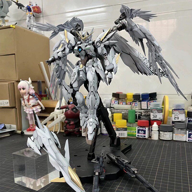 Готовая модель Gundam Mecha MG Baixue Ji Feiyi MB Assault Free Barbatos Бесплатная сборка игрушки ручной работы