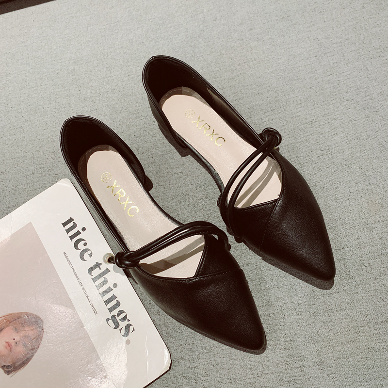 Тонкие туфли на плоской подошве; новинка 2025 года; женские туфли Mary Jane на мягкой подошве; французские туфли в горошек с острым носком; обувь с круглым носком