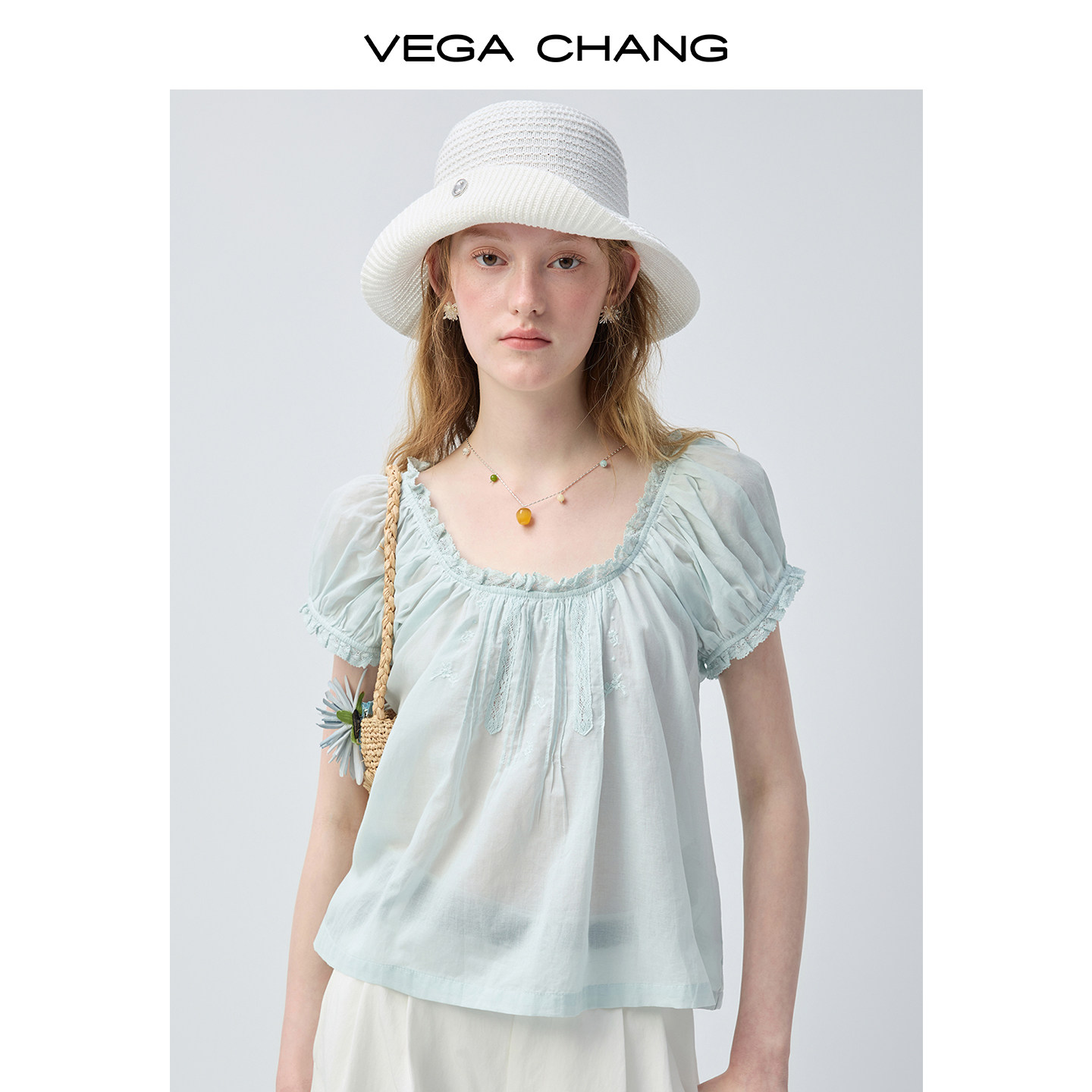 VEGA CHANG Floral Embroidered Square Neck Shirt Women's Summer New French Puff Sleeve Short Sleeve Commuter Top