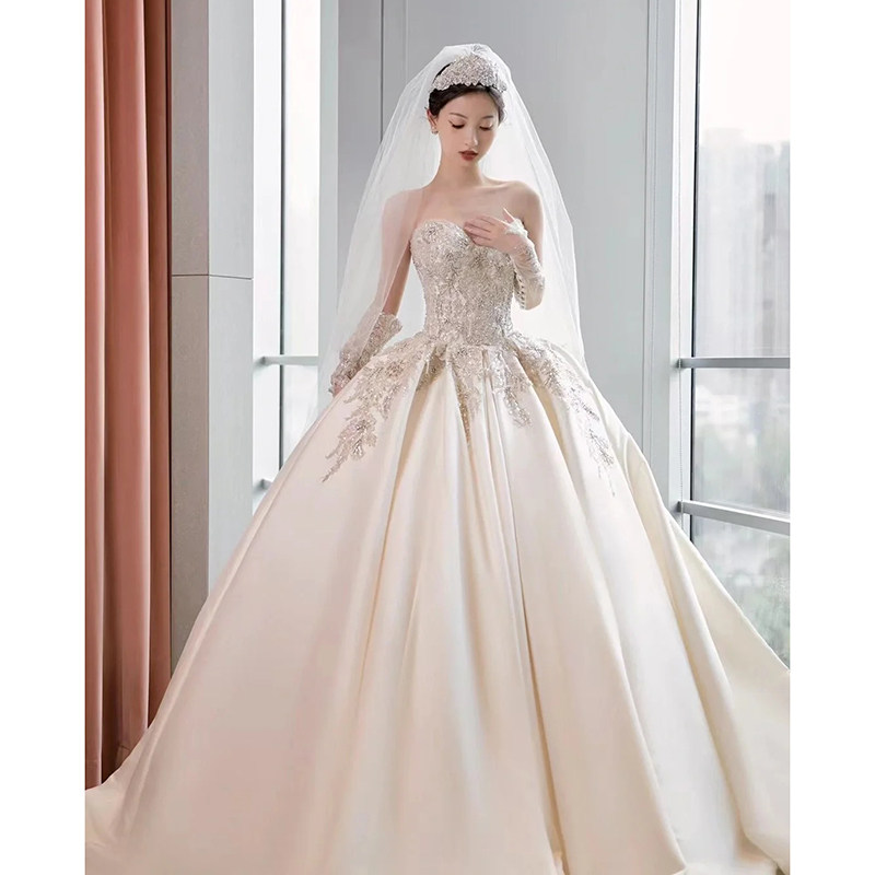 Высококачественное атласное свадебное платье-тюбик bride 2026 новая основная пряжа высококачественная текстура французский темперамент простая легкая пряжа для выхода в свет